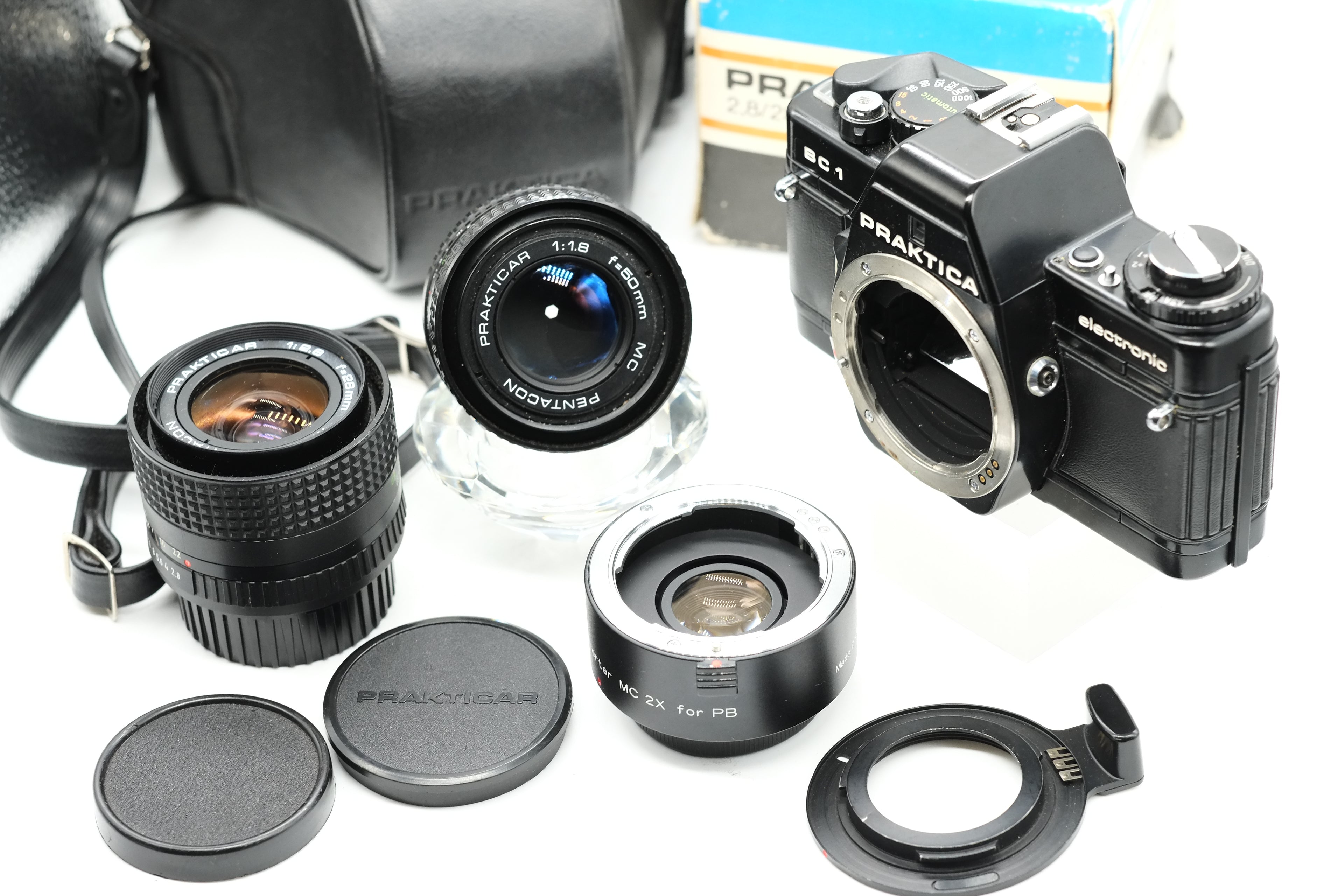 Vintage Praktica BC1 Pentacon Film SLR 35mm PB Mount Camera + 28mm 50mm