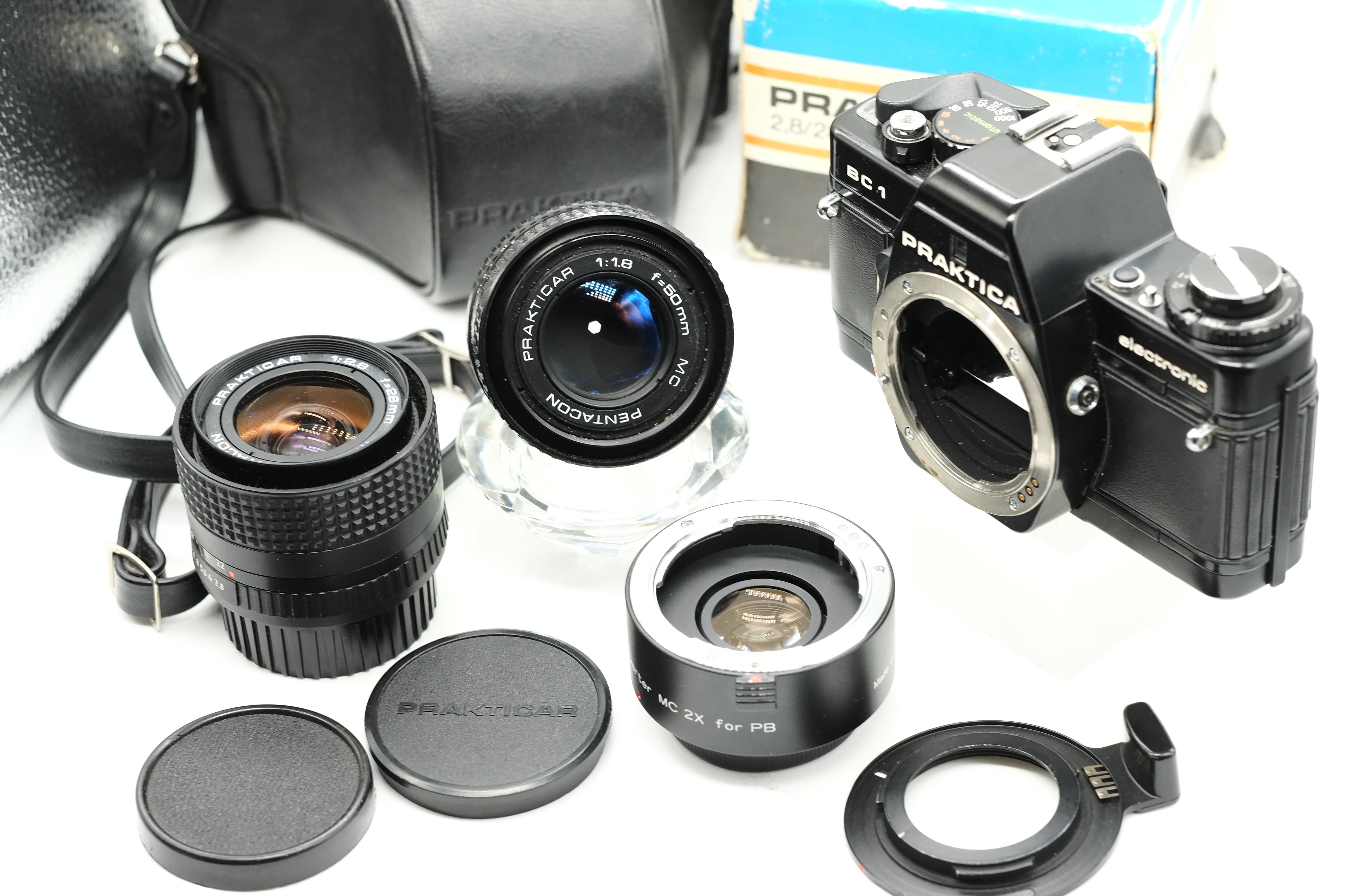Vintage Praktica BC1 Pentacon Film SLR 35mm PB Mount Camera + 28mm 50mm