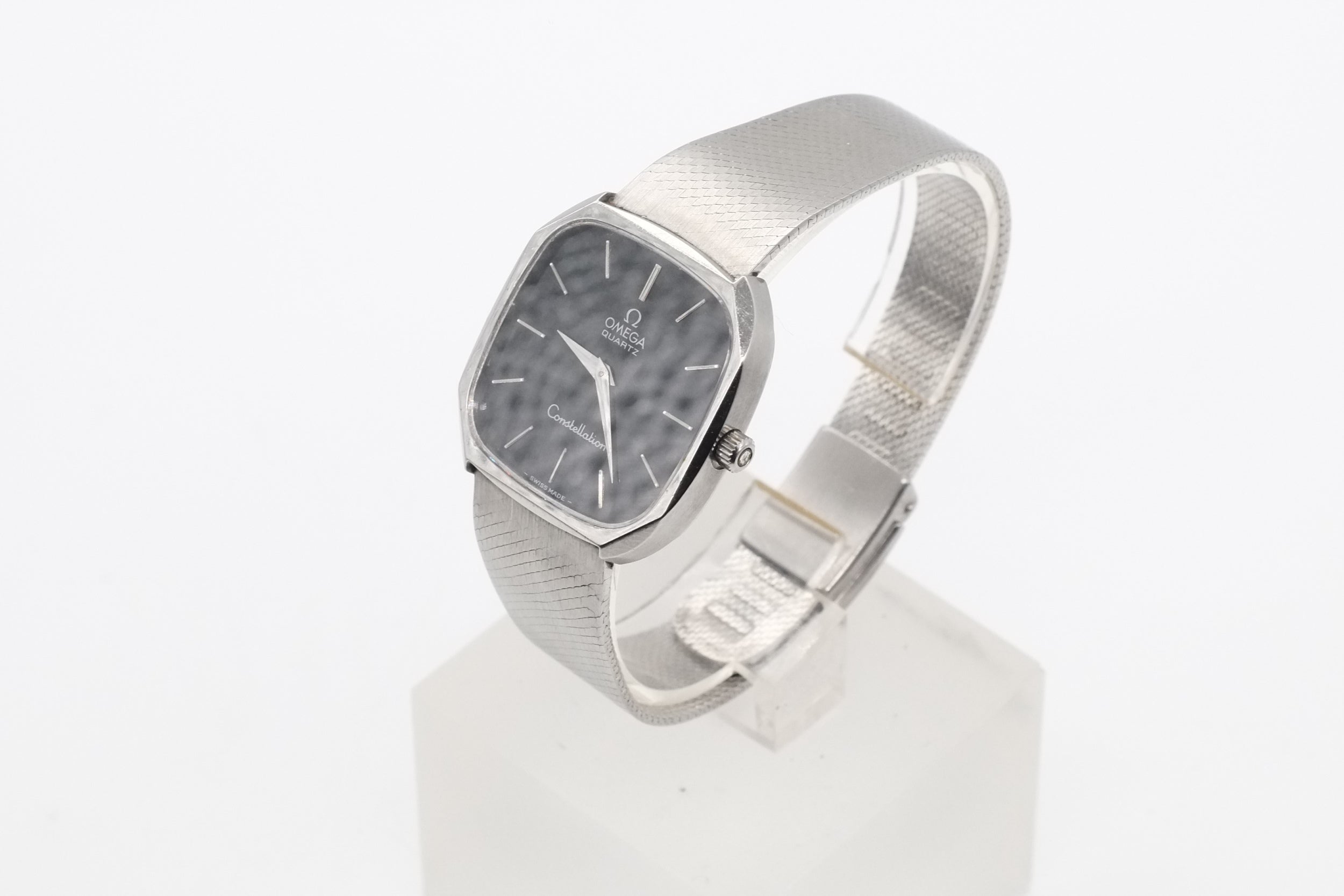 Omega Constellation 1977 Omega Constellation Quartz Ref 391.0012 Cal. 1330