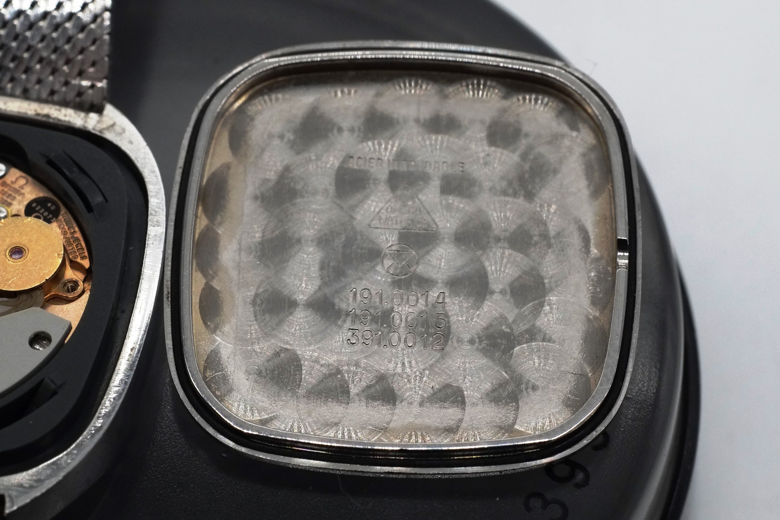 Omega Constellation 1977 Omega Constellation Quartz Ref 391.0012 Cal. 1330