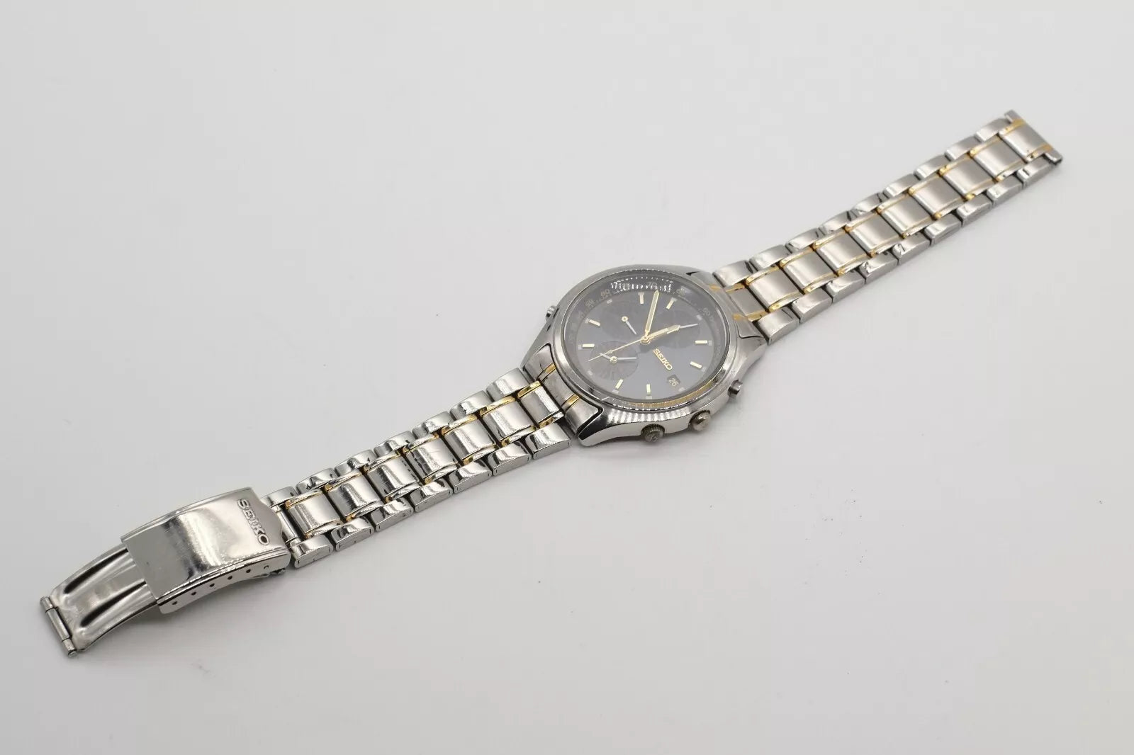 Seiko Chronograph 7T32-7C60 Quartz WRISTWATCH