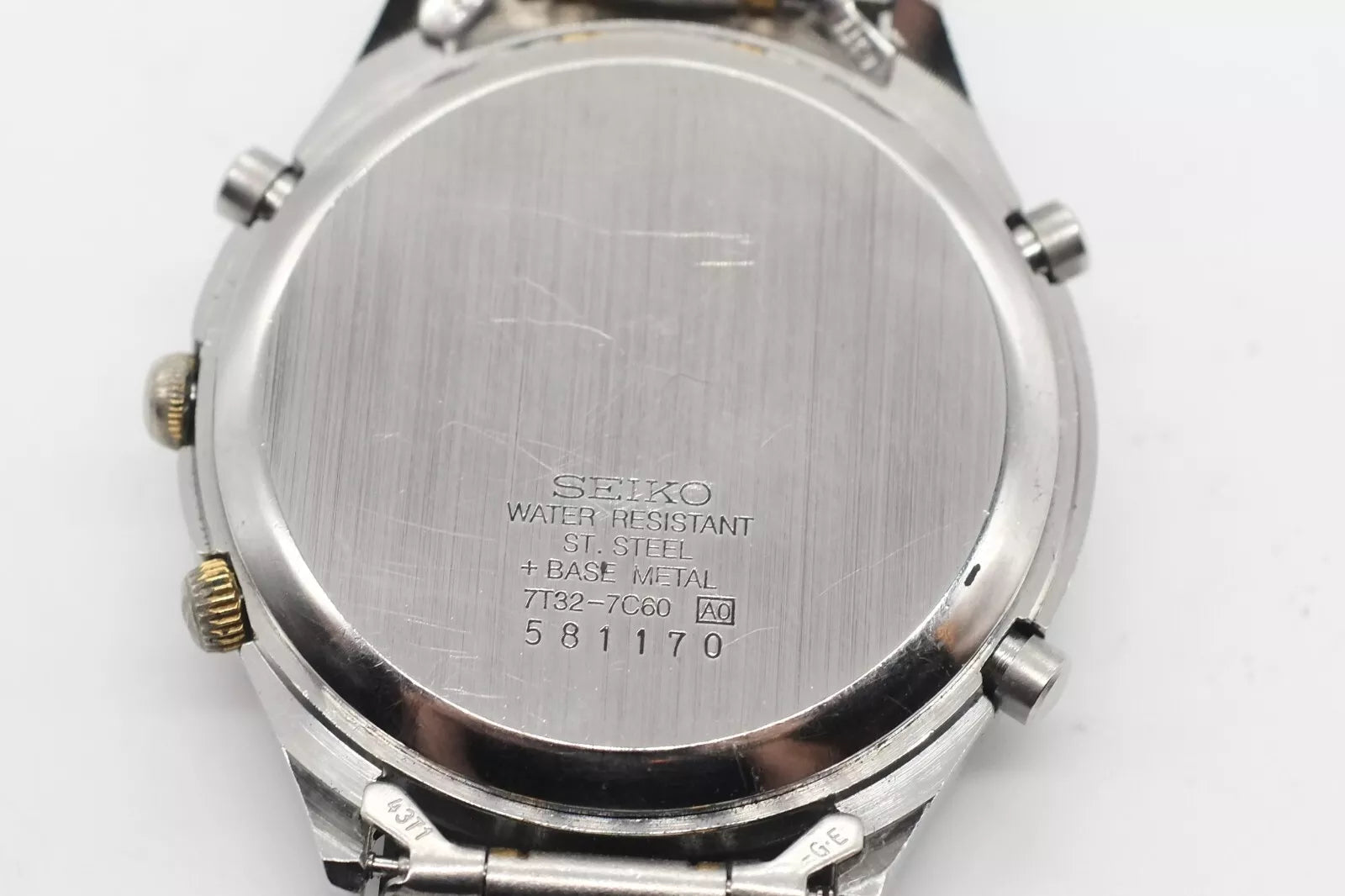 Seiko Chronograph 7T32-7C60 Quartz WRISTWATCH
