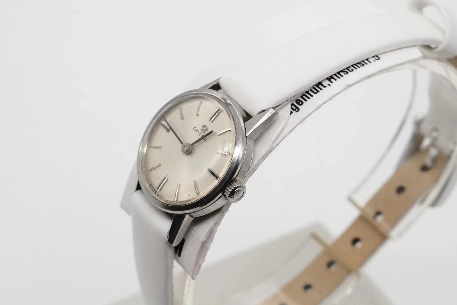 Ladies Omega 511.016 Hand Wind Watch * 1964