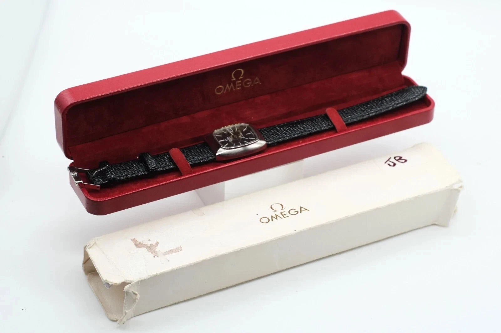 Ladies Vintage 1974 Omega DeVille Quartz 592.0001 Cal 1320