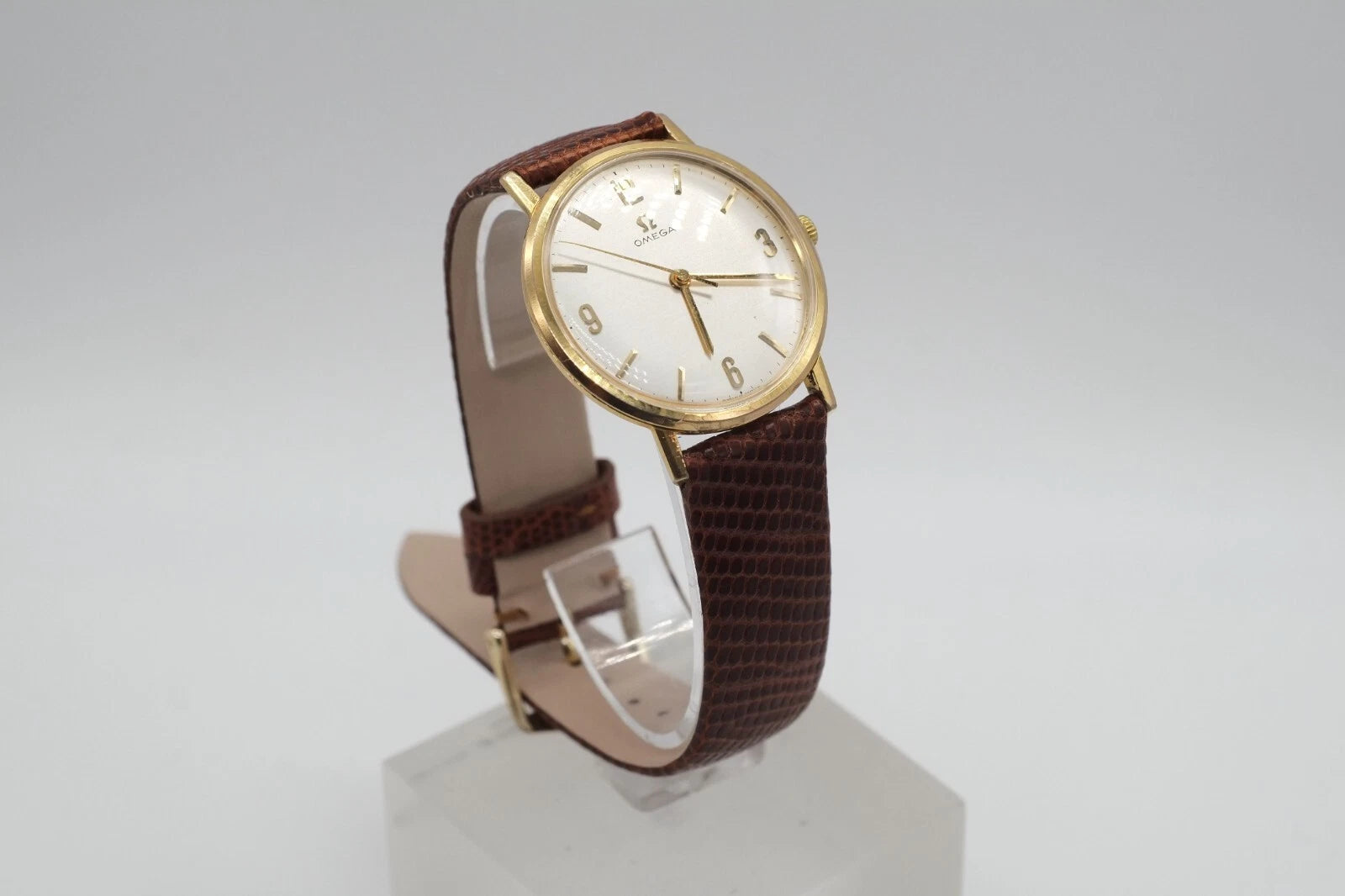 Serviced Vintage 1964 Omega Ref 131.015 Hand Wind Cal 600 * Gold Plated