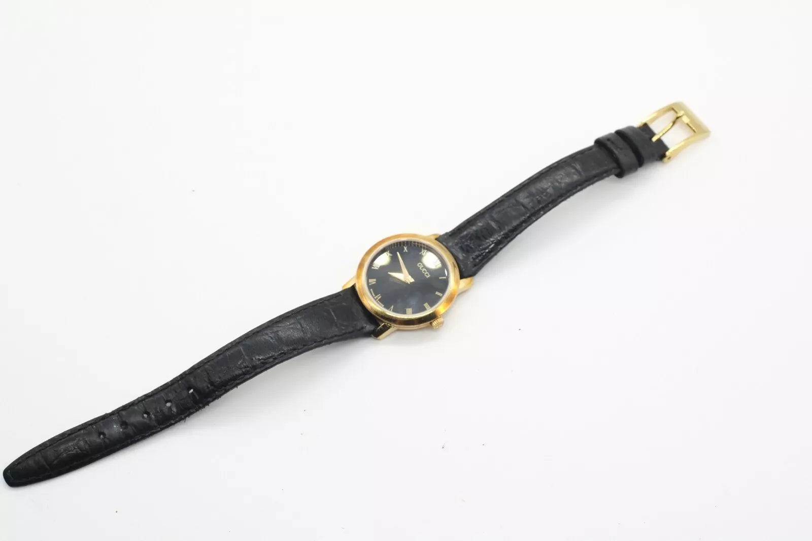 Ladies Vintage Gucci 2200L * Black Dial Quartz Watch