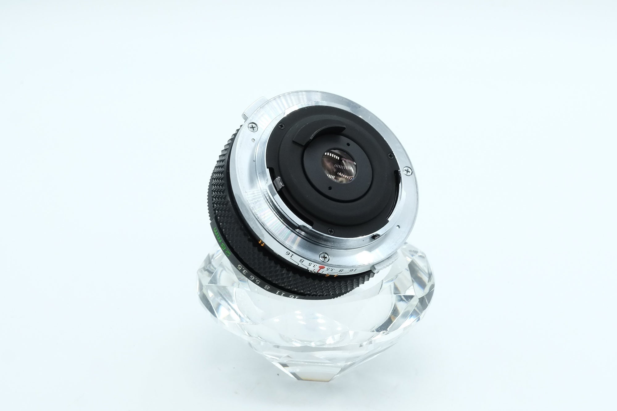 **** MINT *** OM OLYMPUS ZUIKO AUTO-W 28mm 1:3.5 + ACCESSORIES