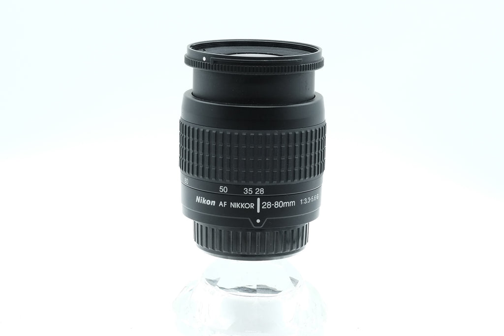 Nikon AF-Nikkor 28-80mm f/3.3-5.6 G Auto focus zoom lens. Mint