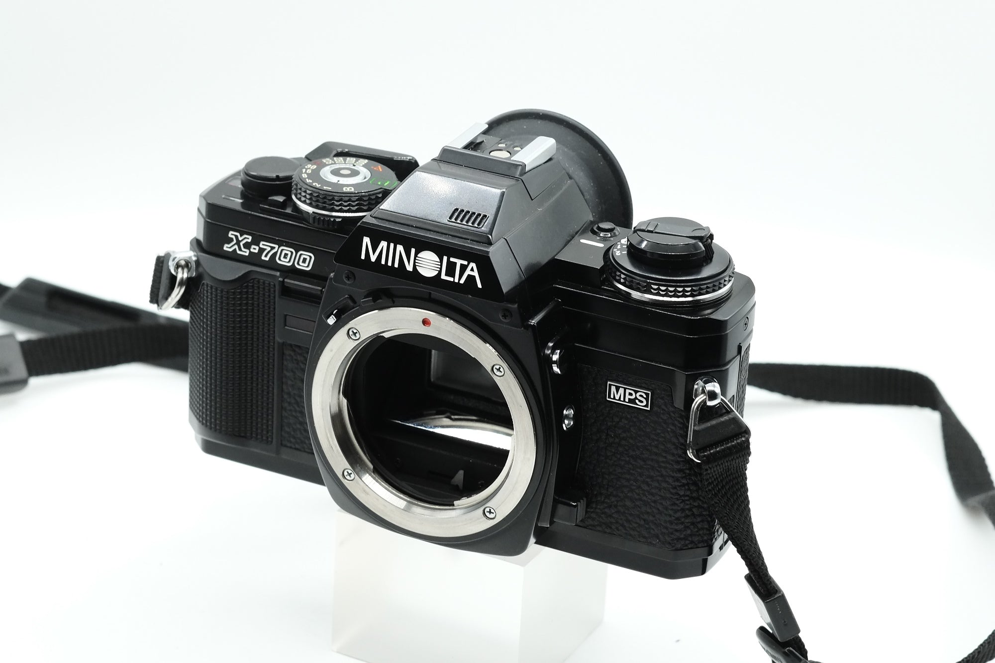 *** NEAR MINT *** MINOLTA X-700 + MINOLTA MD 50mm F/1.7 + MD 135 F/3.5 + WINDER G