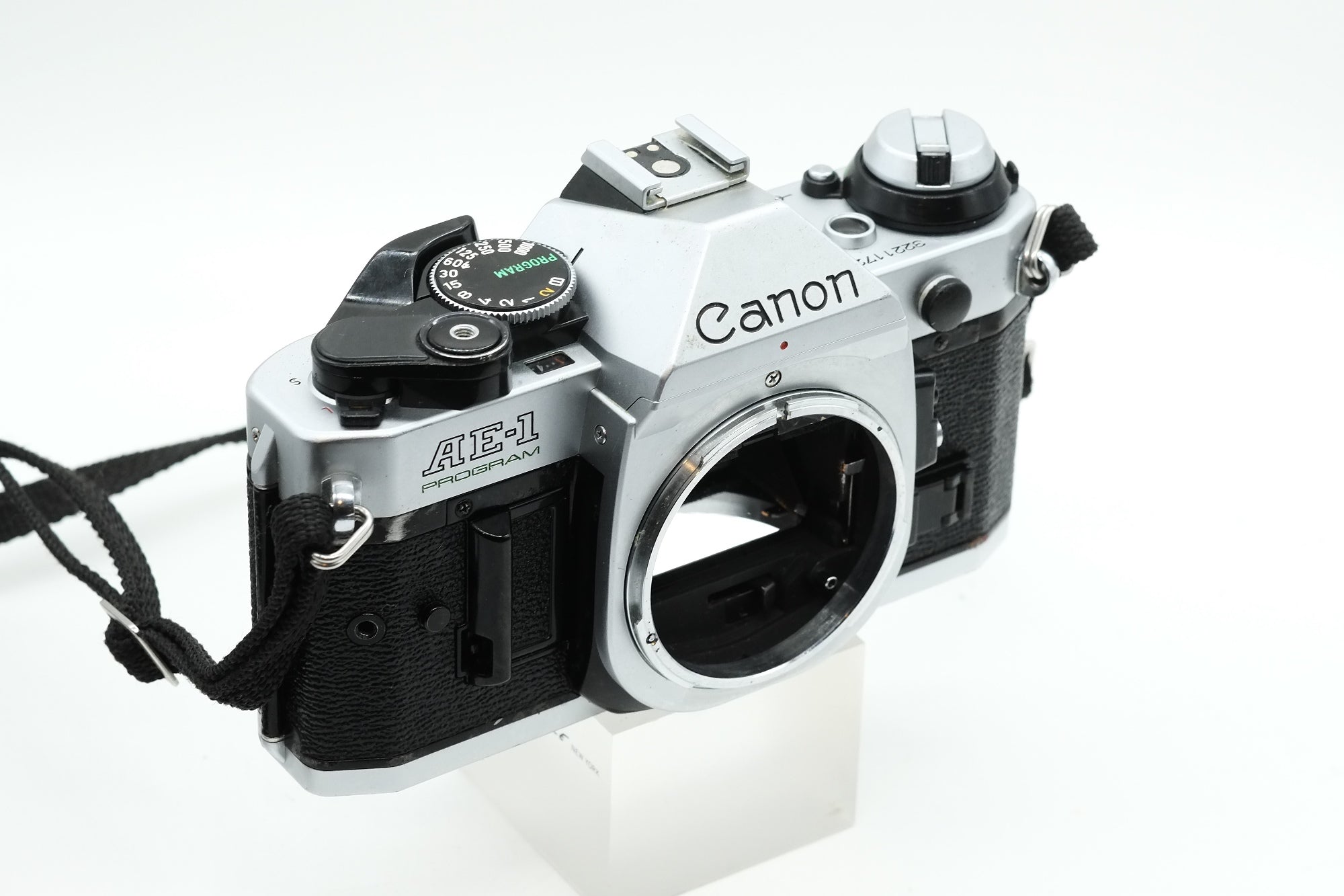 Canon AE-1 PROGRAM + FD Canon 50mm 1.8 S.C. + CANON 35-70mm F/4