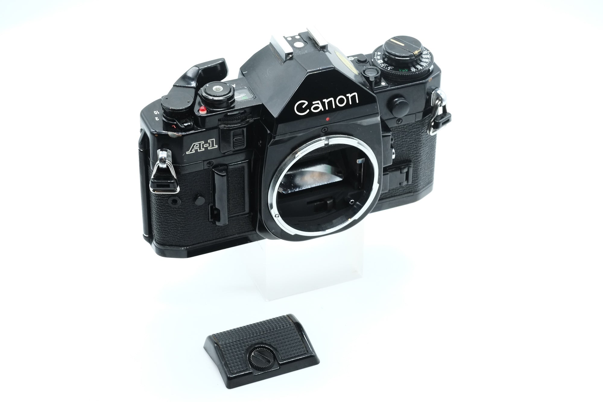 * VGC * Canon A-1 + Canon FD 50mm 1.8 + Canon 35-70mm NEW LIGHT SEALS