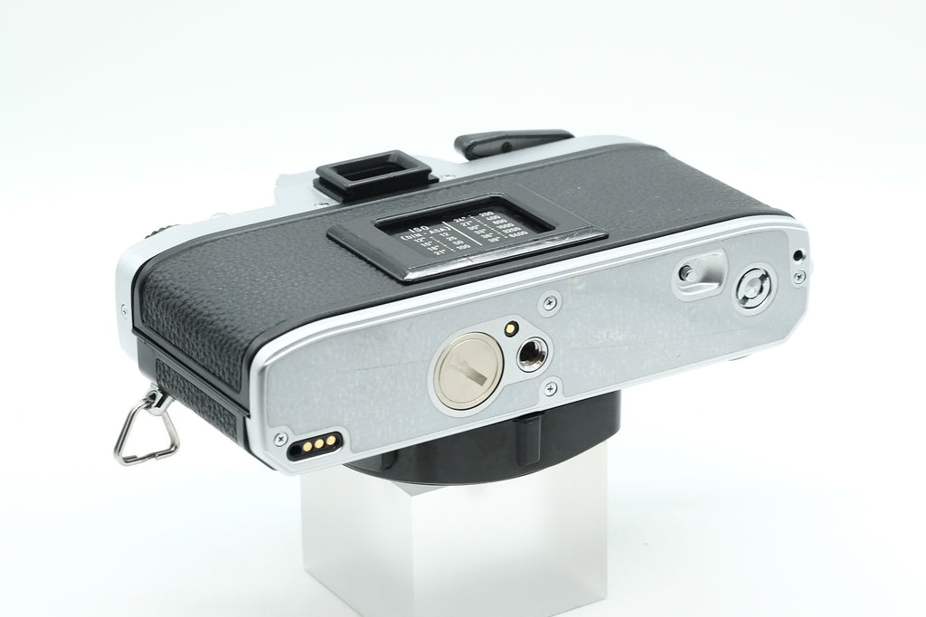 *** EXCELLENT *** MINOLTA X-300 + ROKKOR PF 58mm F/1.4 & ROKKOR QD 135mm F/3.5