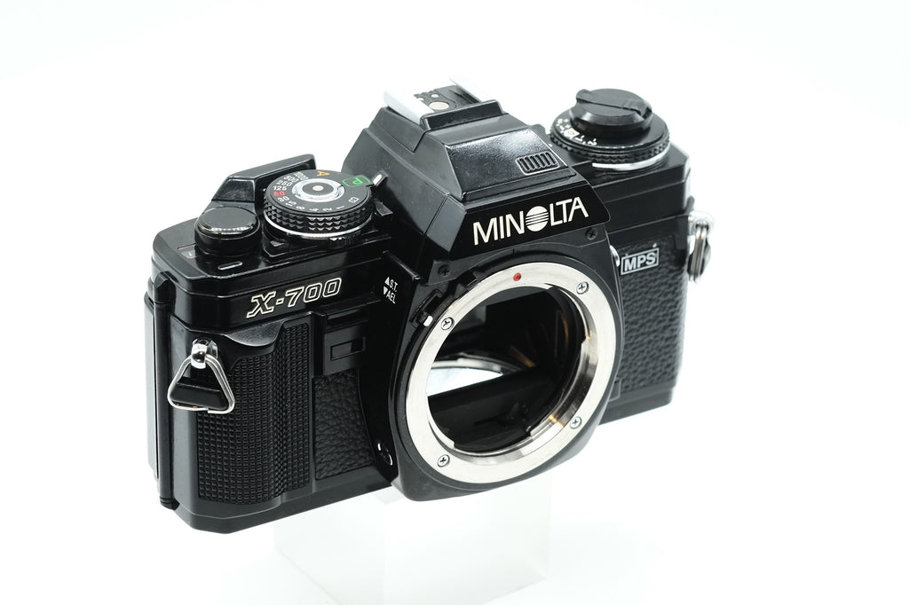 *** EXCELLENT *** MINOLTA X-700 + MINOLTA MD 50mm F/2 * NEW LIGHT SEALS