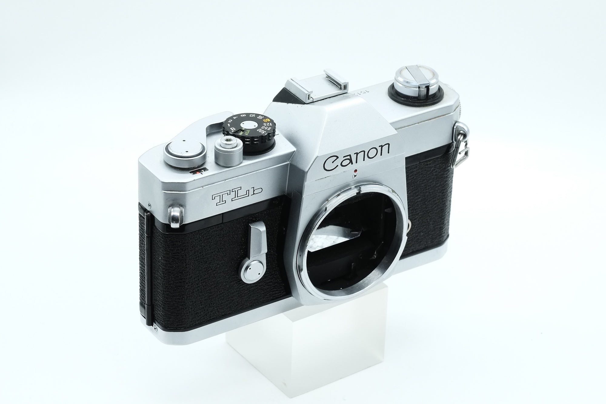 * VGC * Canon TLb 35mm SLR Film Camera w/ CANON 50mm f1.8 & FL CANON 200mm F/4.5