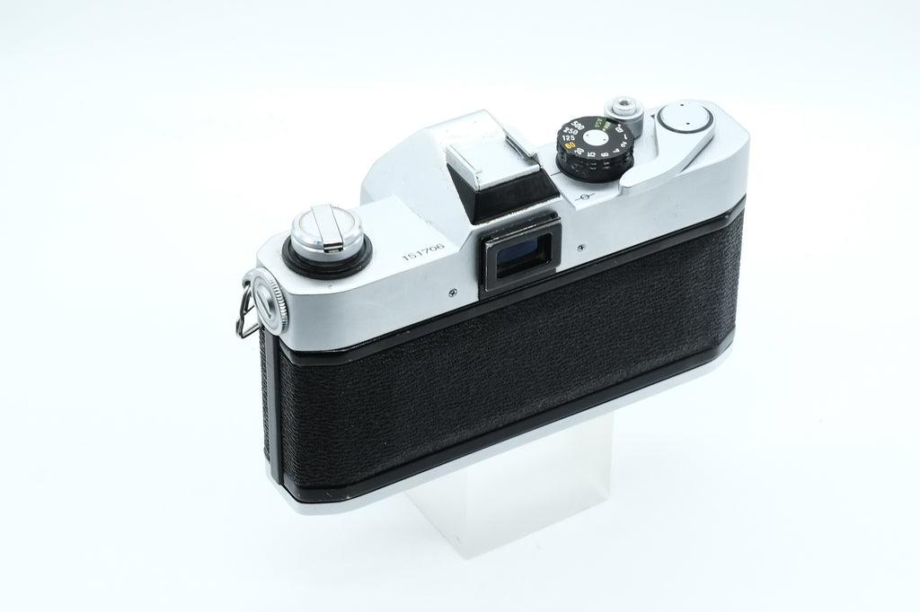 * VGC * Canon TLb 35mm SLR Film Camera w/ CANON 50mm f1.8 & FL CANON 200mm F/4.5