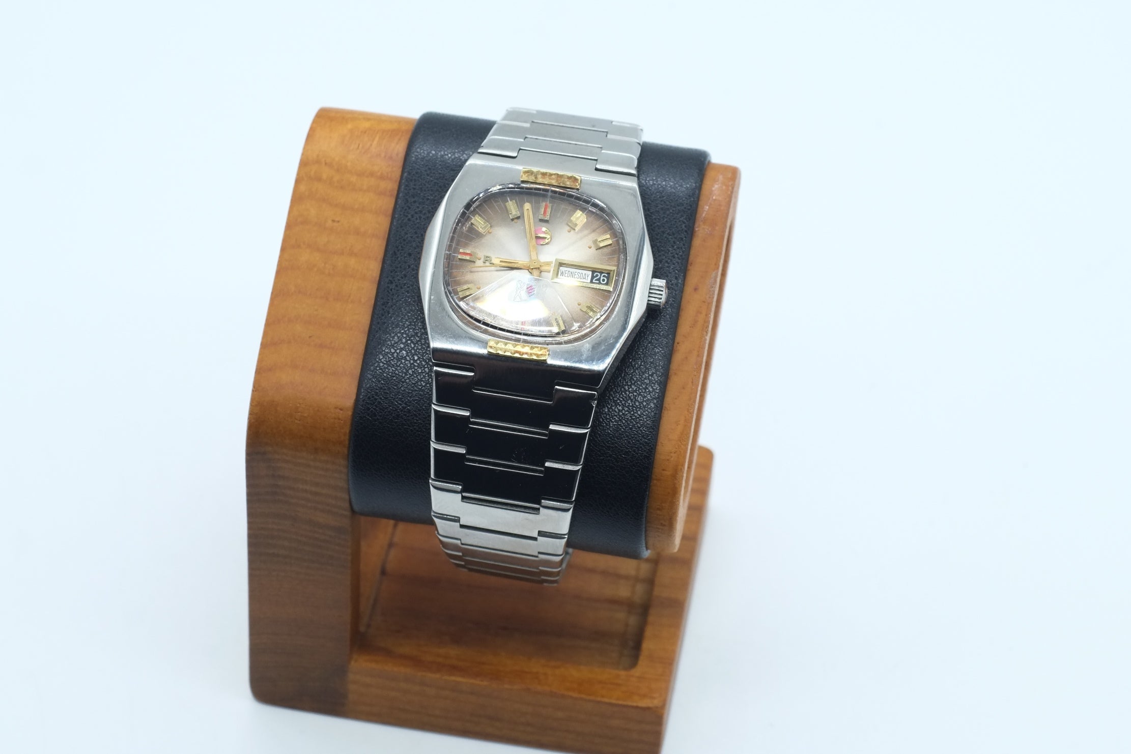 * Excellent * Serviced Vintage Rado Musketeer IV Automatic Cal 2798  *