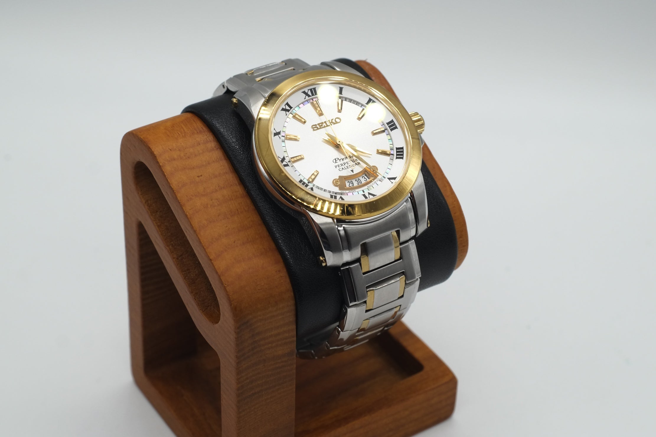 * MINT * SEIKO PREMIER PERPETUAL CALENDAR Men's WRISTWATCH Quartz Ref. 6A32-00X0