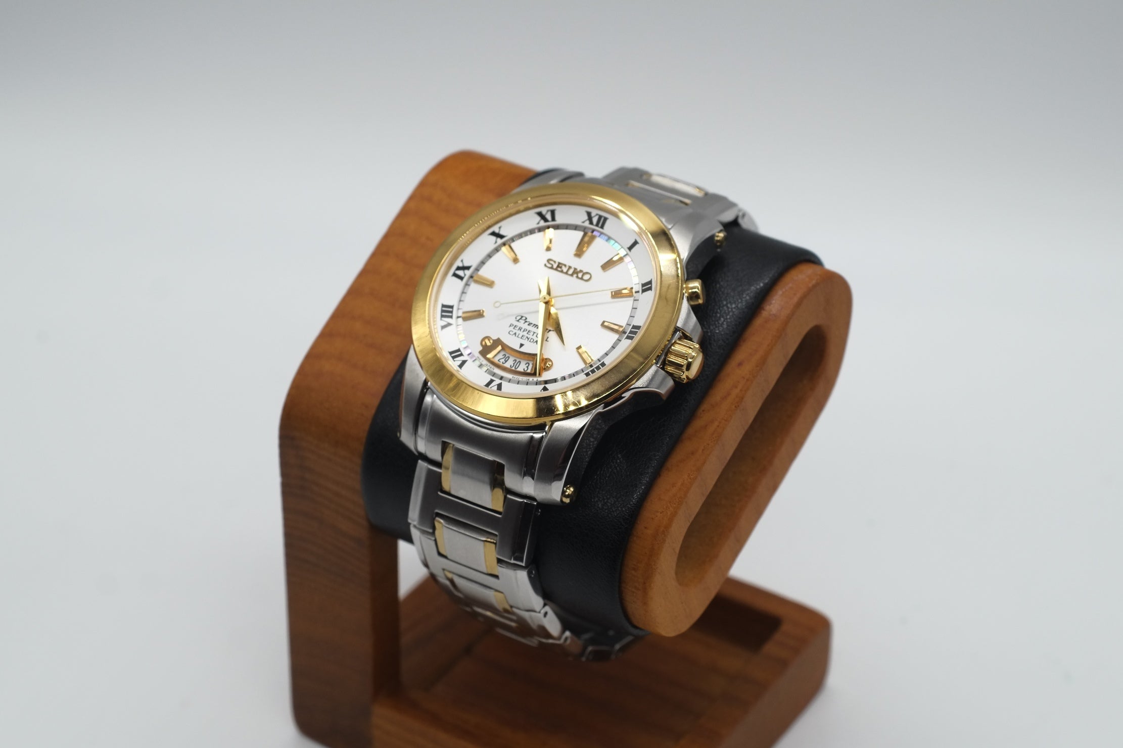 * MINT * SEIKO PREMIER PERPETUAL CALENDAR Men's WRISTWATCH Quartz Ref. 6A32-00X0