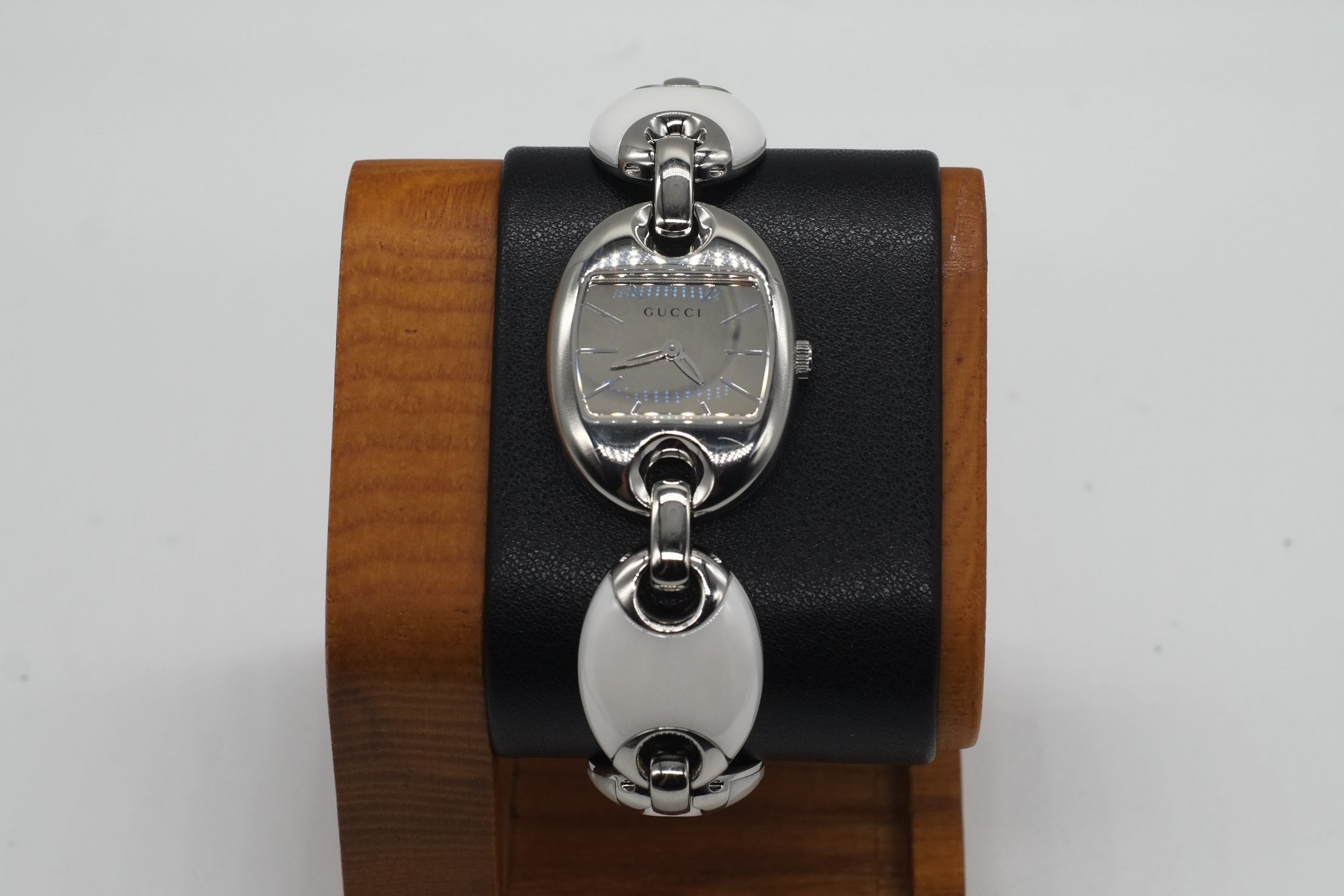 Excellent Gucci Marina 121.5/YA121515 Mirror Dial SS Ceramic Oval Bracelet