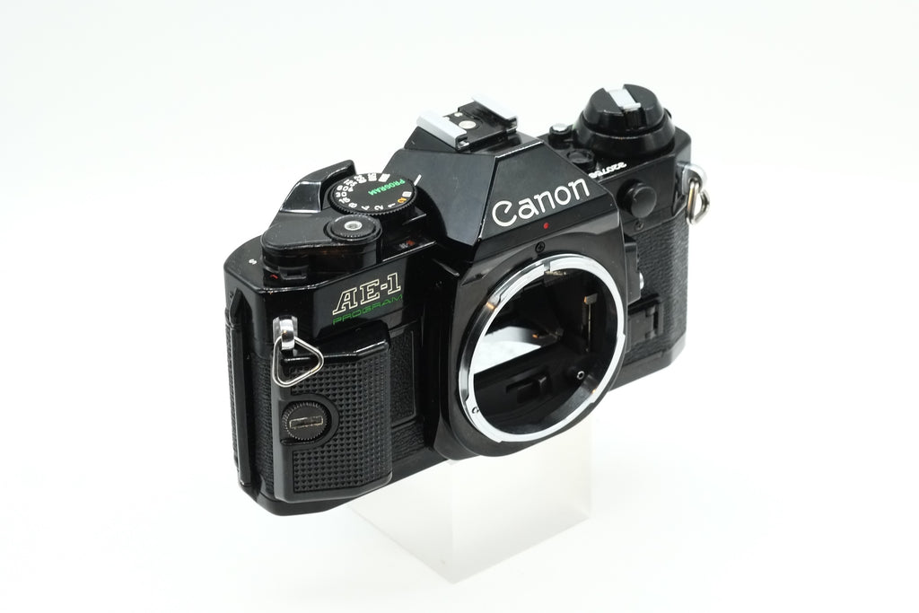 * VGC * Canon AE-1 PROGRAM + FD Canon 50mm F/1.8  28mm F/2.8 70-210 F/4