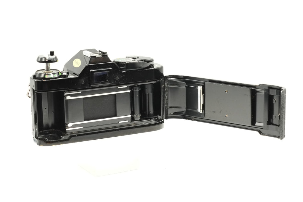 * VGC * Canon AE-1 PROGRAM + FD Canon 50mm F/1.8  28mm F/2.8 70-210 F/4