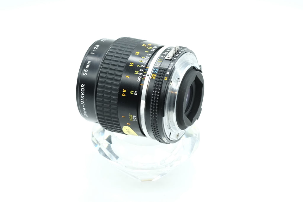 *** Excellent *** AIs NIKON Micro-Nikkor 55mm 2.8 - Macro -