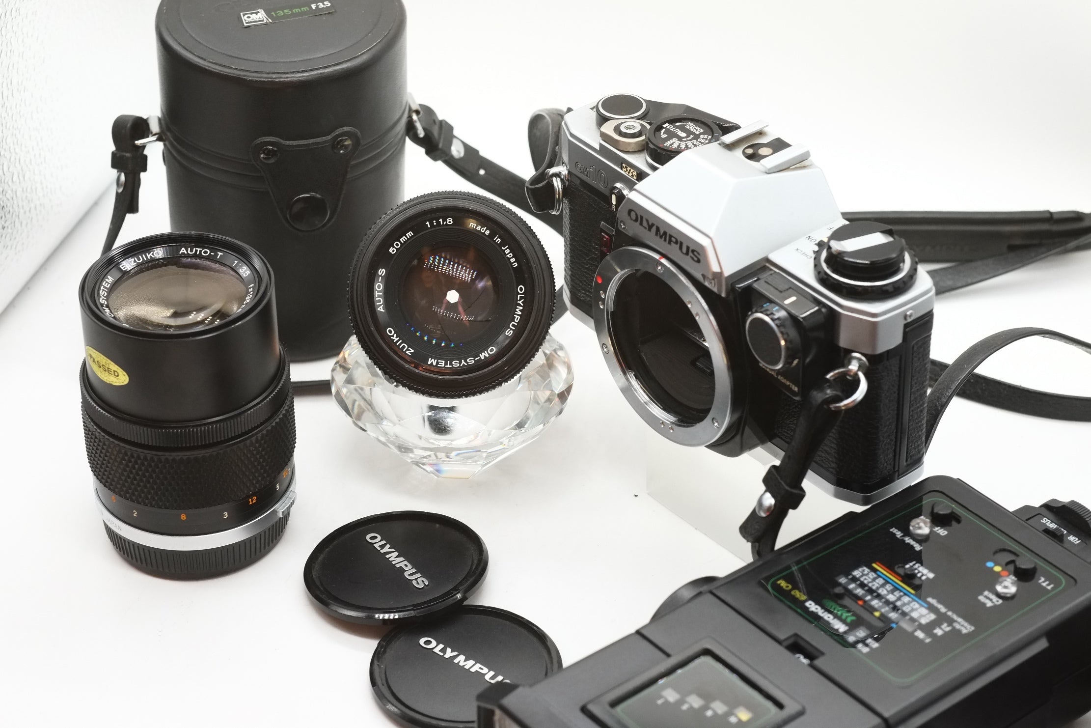 Olympus OM-10 35mm + OLYMPUS 50mm F/1.8 + OLYMPUS 135mm F/3.5