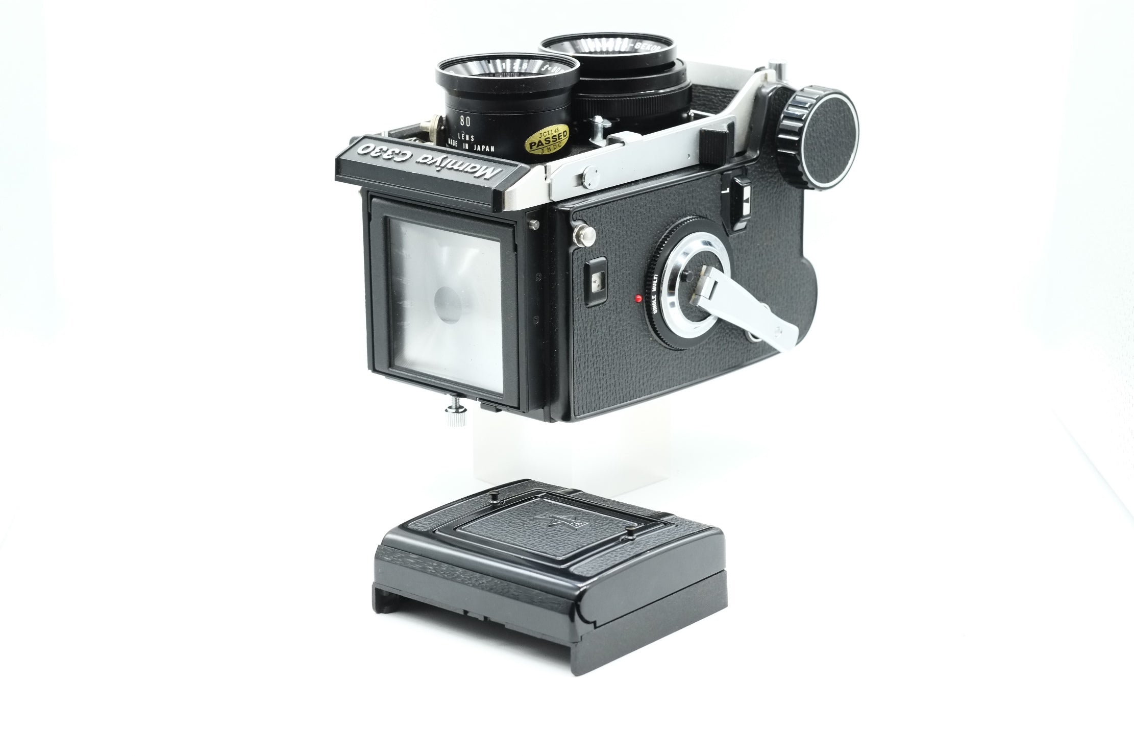 Mint Mamiya C330 Pro S & Mamiya Sekor 80mm F2.8