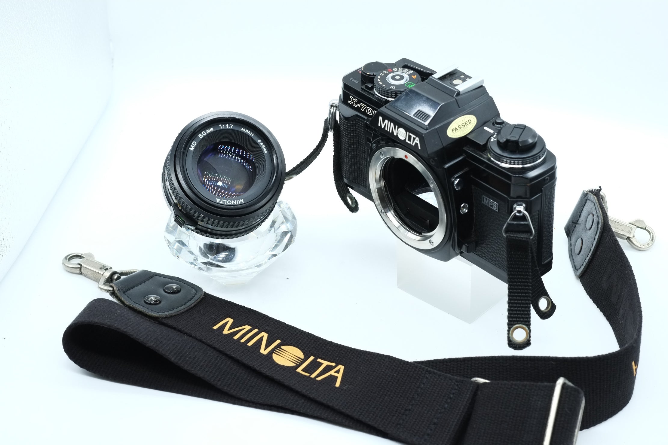* VGC * MINOLTA X-700 + MD 50mm F1.7