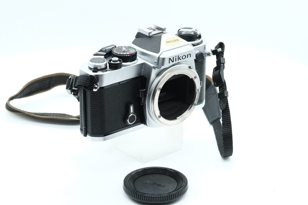 Excellent NIKON FE - Film Camera Body * New Light Seals