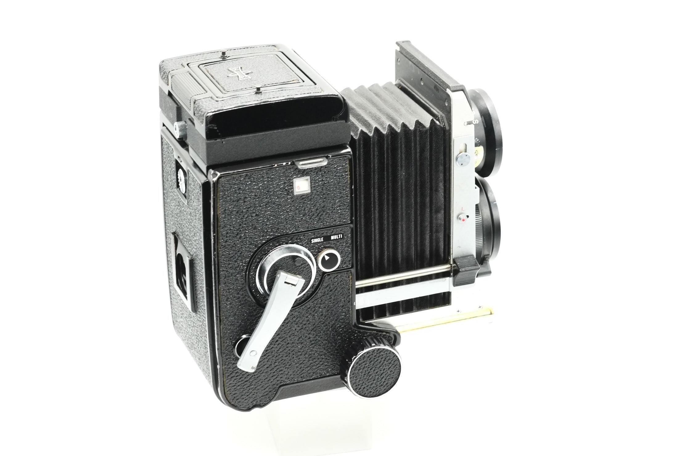 Mamiya C330 Pro F & Mamiya Sekor S 80mm F/2.8 * New Light Seals