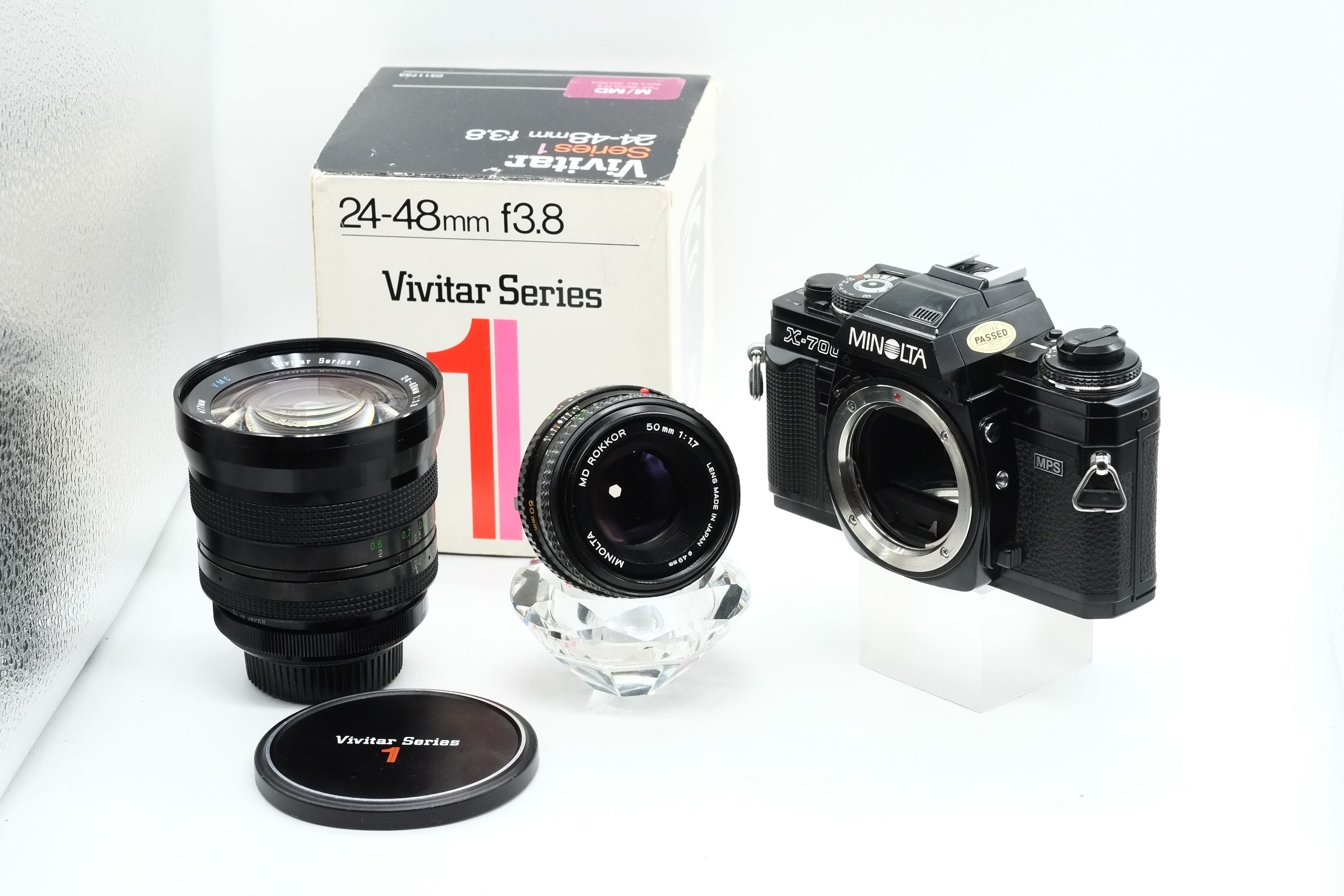 * VGC * MINOLTA X-700 + MD Rokkor 50mm F1.7 + Vivitar 24-48mm New Light Seals