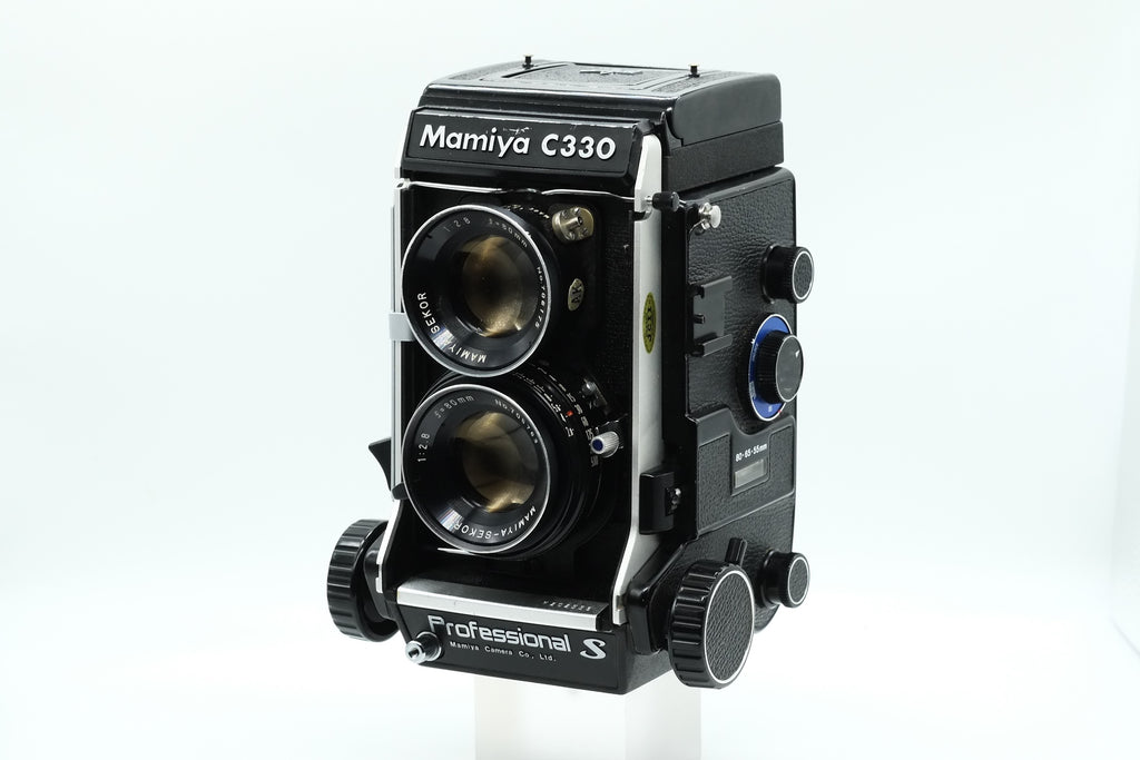 Mamiya C330 Pro S & Mamiya Sekor 80mm F/2.8 * New Light Seals