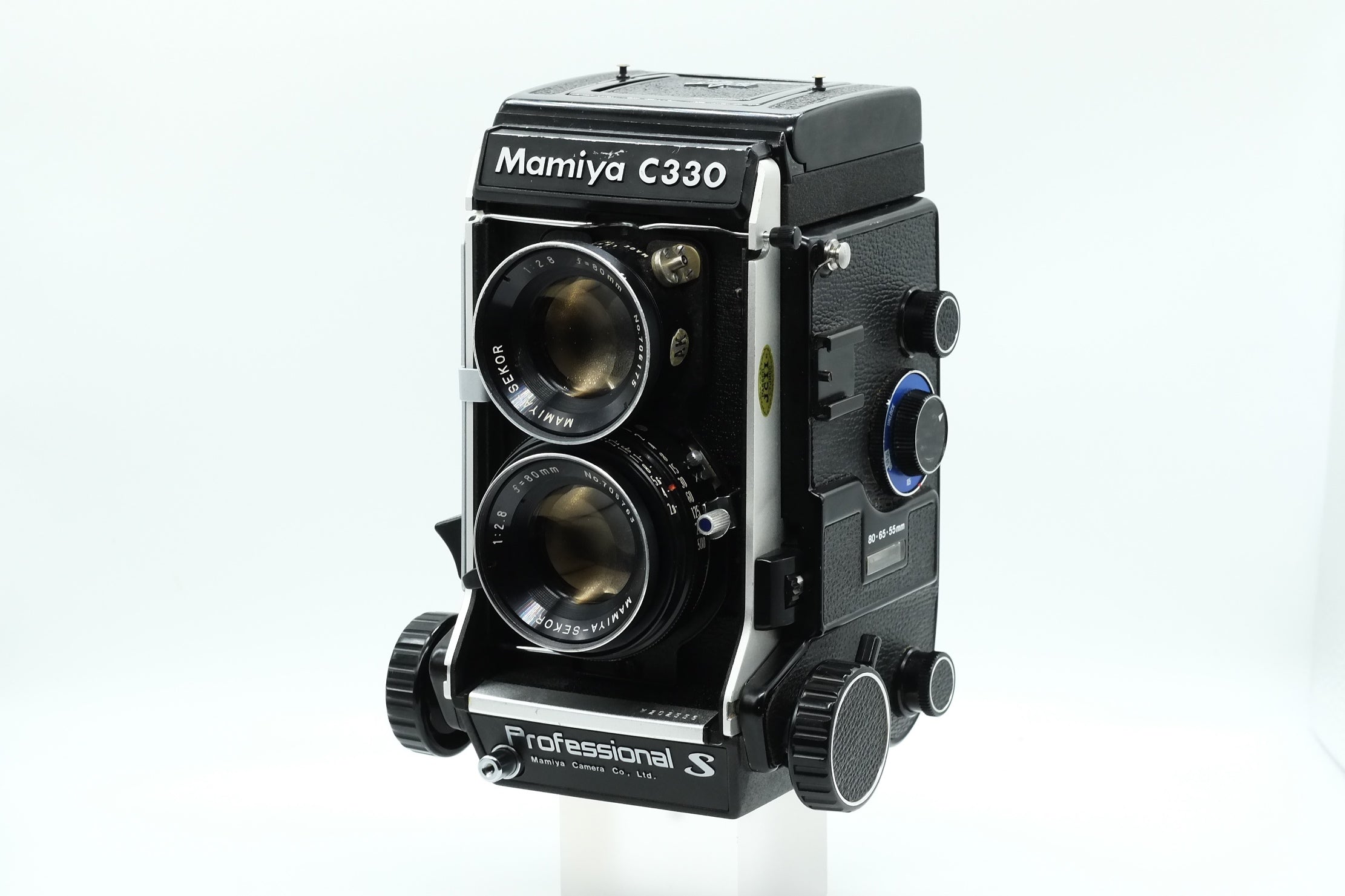 Mamiya C330 Pro S & Mamiya Sekor 80mm F/2.8 * New Light Seals