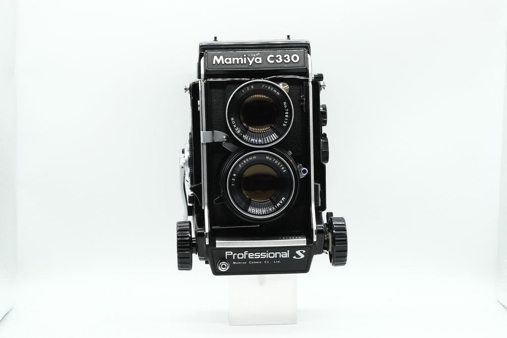 Mamiya C330 Pro S & Mamiya Sekor 80mm F/2.8 * New Light Seals