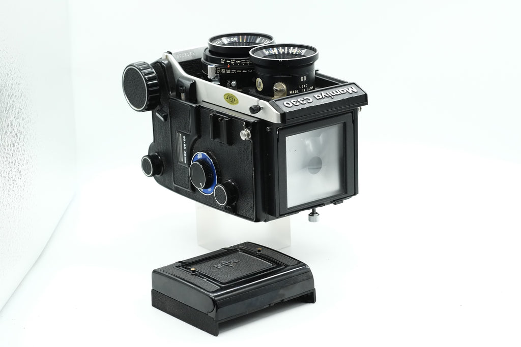 Mamiya C330 Pro S & Mamiya Sekor 80mm F/2.8 * New Light Seals