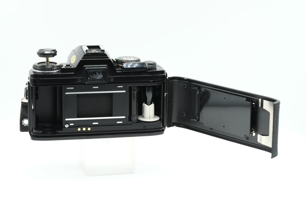 * VGC * MINOLTA X-700 + MD 50mm F2  * New Light Seals fitted