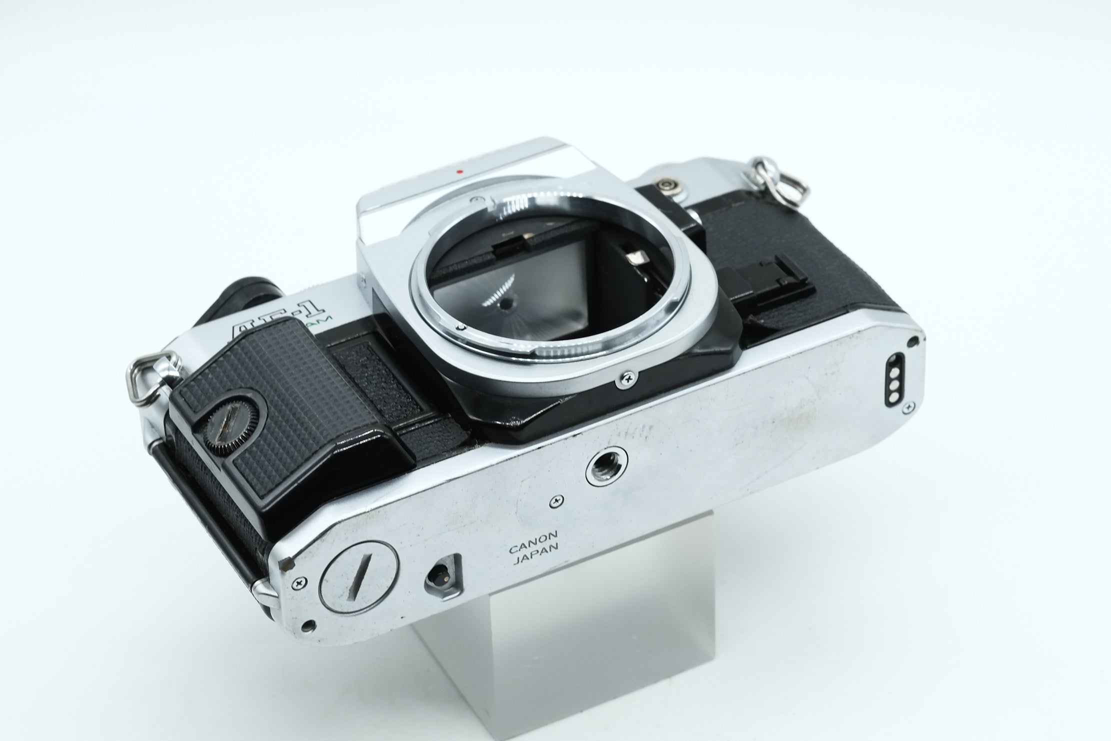 * VGC * Canon AE-1 PROGRAM + FD Canon 50mm F/1.8  28mm F/2.8 70-150 F/4.5 WINDER