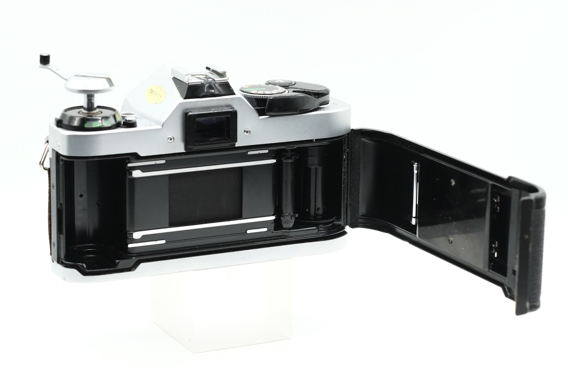 * VGC * Canon AE-1 PROGRAM + FD Canon 50mm F/1.8  28mm F/2.8 70-150 F/4.5 WINDER