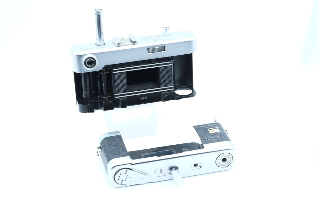 Vintage Voightlander Vitessa Rangefinder Film Camera W/ Case