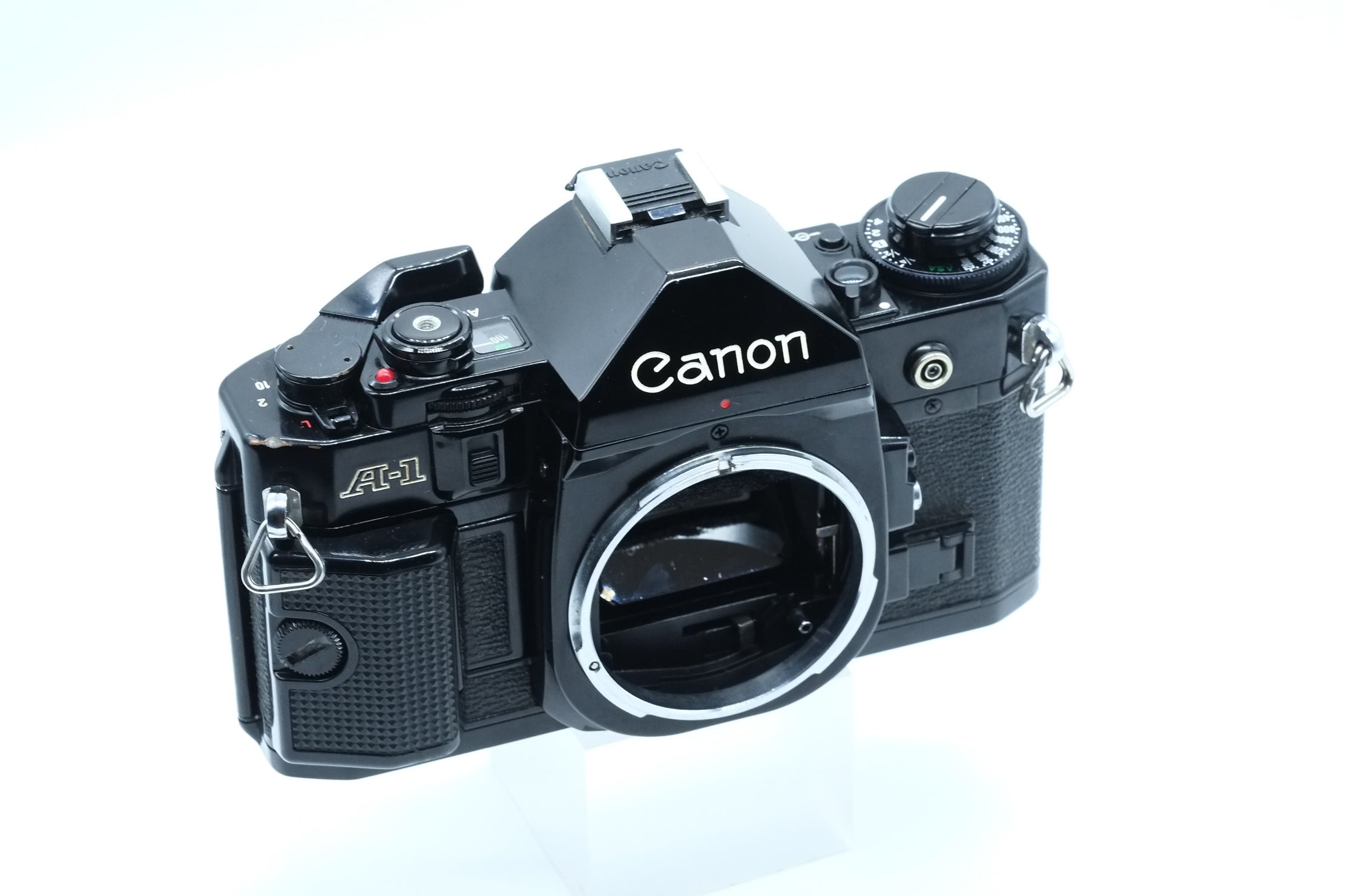 * VGC * Canon A-1 + Canon FD 50mm 1.8 + Canon 28mm  Canon 135mm & Motor Drive MA* NEW LIGHT SEALS
