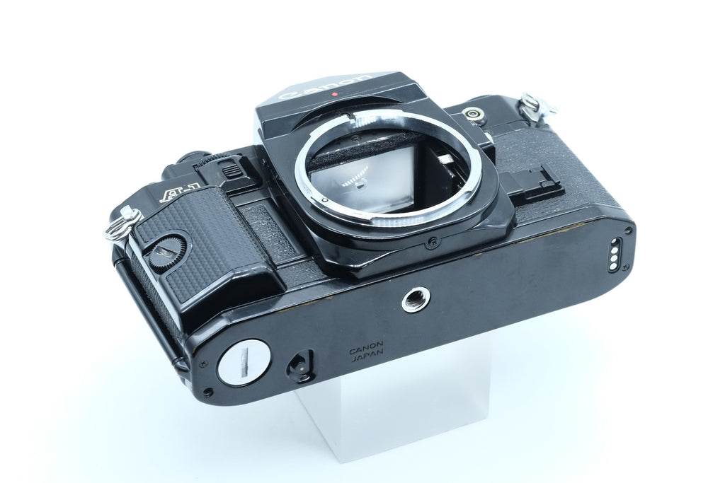 * VGC * Canon A-1 + Canon FD 50mm 1.8 + Canon 28mm  Canon 135mm & Motor Drive MA* NEW LIGHT SEALS
