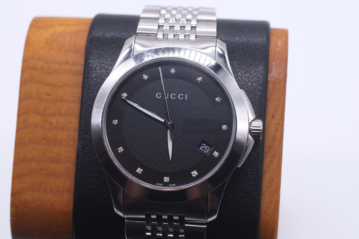 Gucci G-Timeless 126.4 Quartz Black Dial 12x Diamond  * Excellent * Warranty