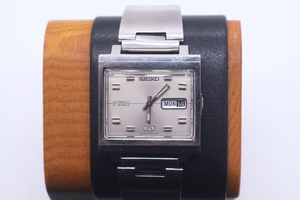 * Excellent * SEIKO 6119-5000 Automatic Day Date TV