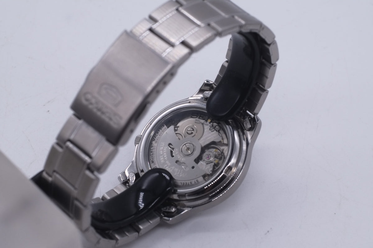 * MINT * Seiko 5 7S26-02J0 Automatic 21J Sunduds Dial Day/Date Seiko Bracelet