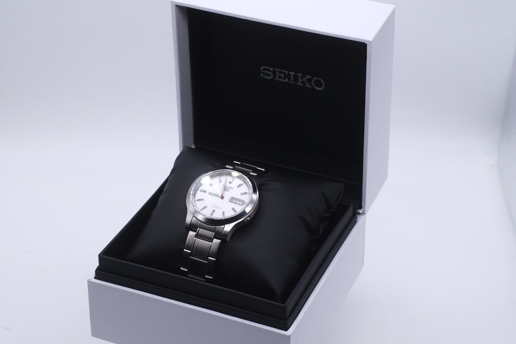 * MINT * Seiko 5 7S26-02J0 Automatic 21J Sunduds Dial Day/Date Seiko Bracelet