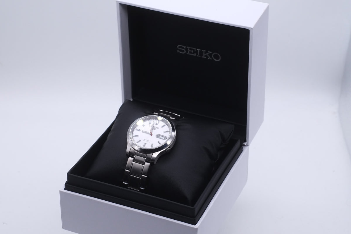 * MINT * Seiko 5 7S26-02J0 Automatic 21J Sunduds Dial Day/Date Seiko Bracelet