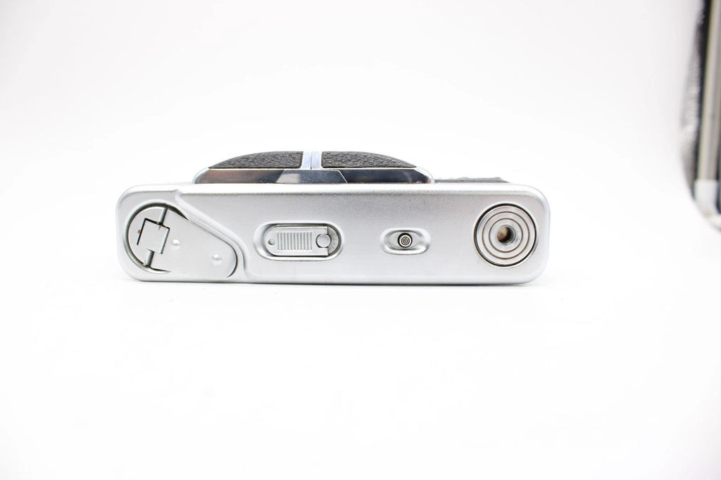 Vintage Voightlander Vitessa Rangefinder Film Camera W/ Case
