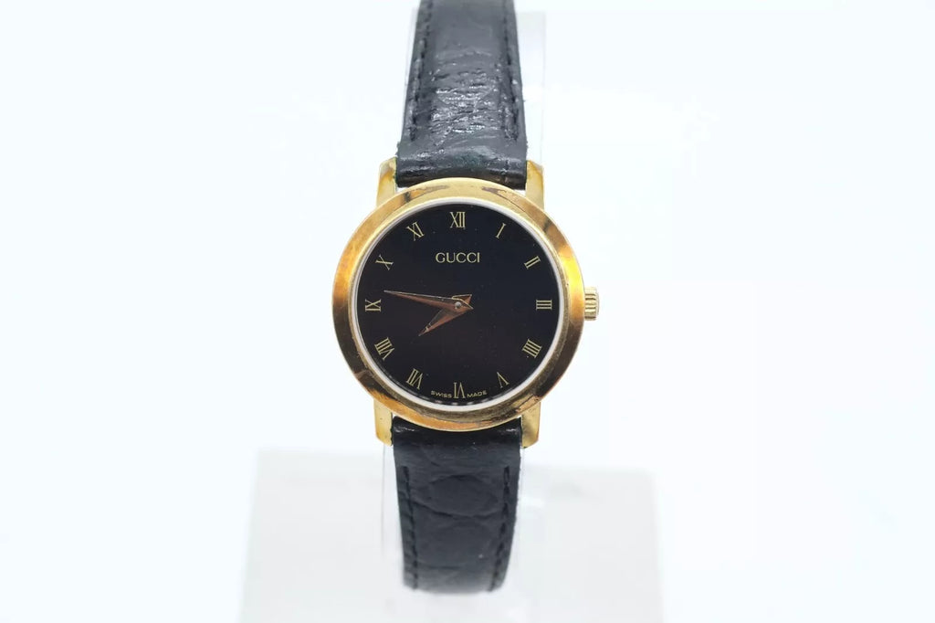 Ladies Vintage Gucci 2200L * Black Dial Quartz Watch