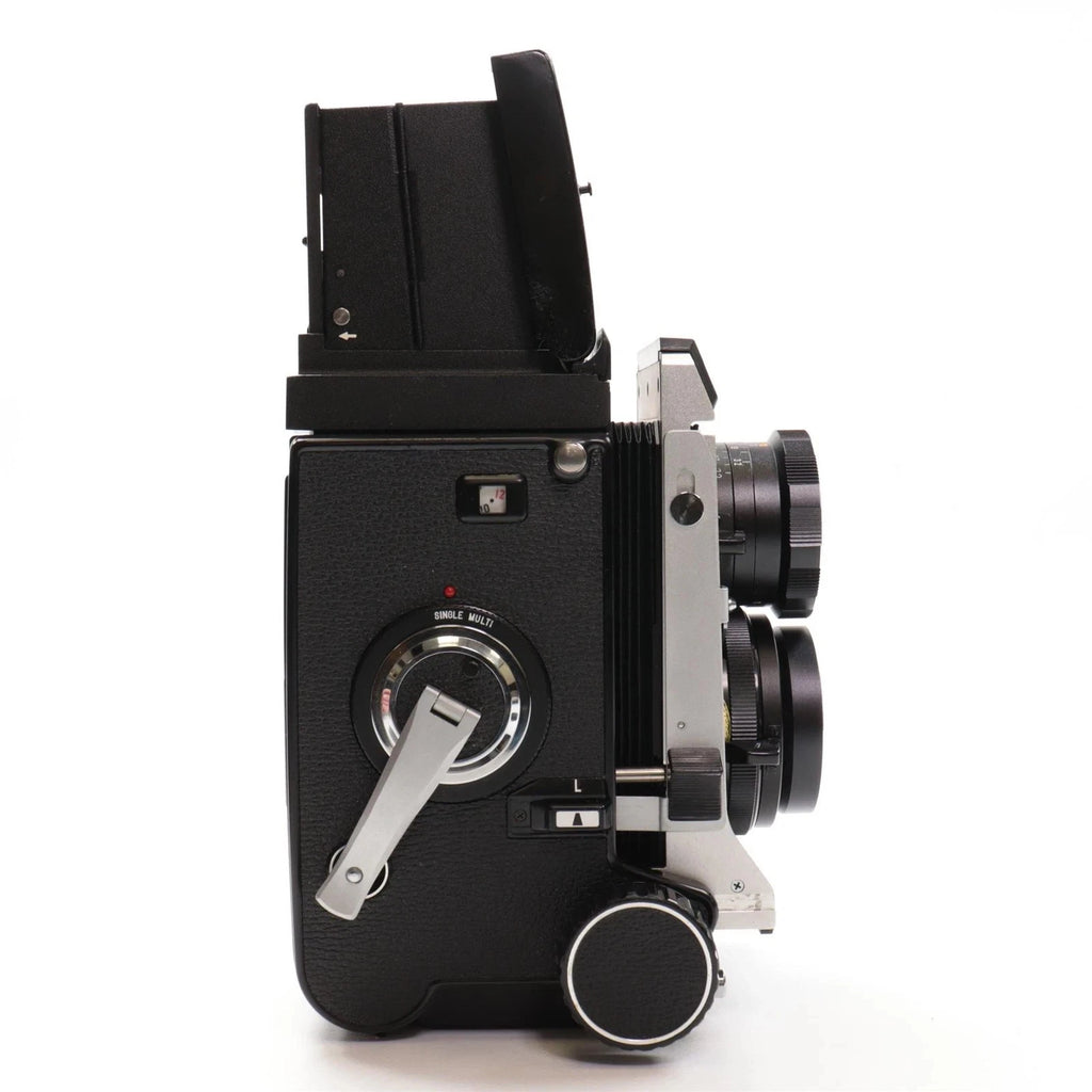 MAMIYA C330 PRO S + MAMIYA SEKOR DS 105mm f/3.5 & MAMIYA SEKOR S 80mm